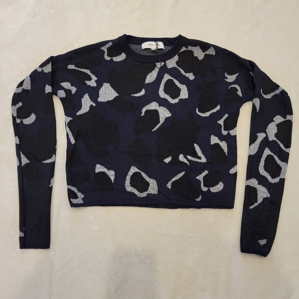 Women's John + Jenn Camo Crop Sweater in Blue + Grey Size XS
